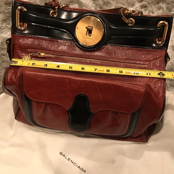 Balenciaga Paris - Picture 1 of 8